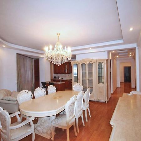 Freedom Apartments On Yekmalyan Str Erévan Extérieur photo