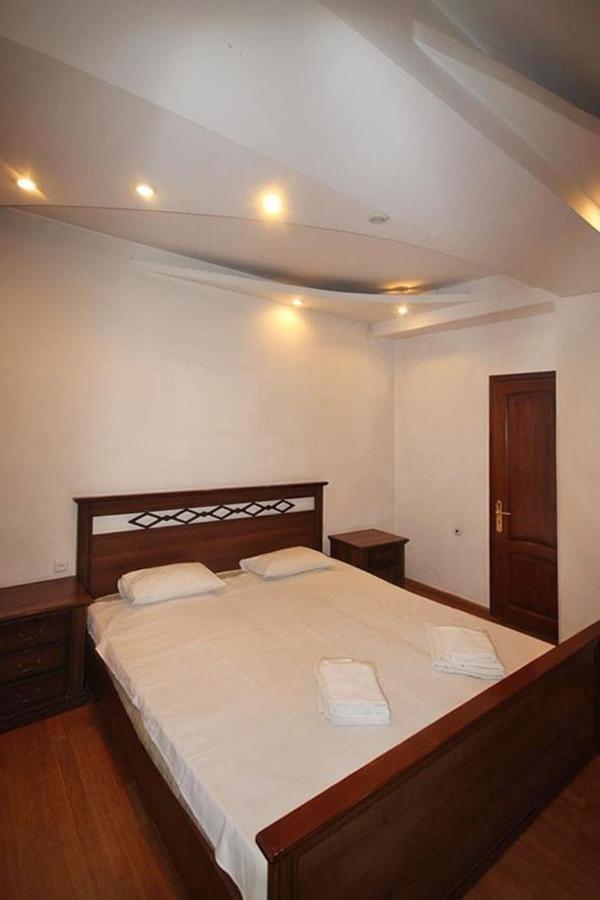 Freedom Apartments On Yekmalyan Str Erévan Extérieur photo