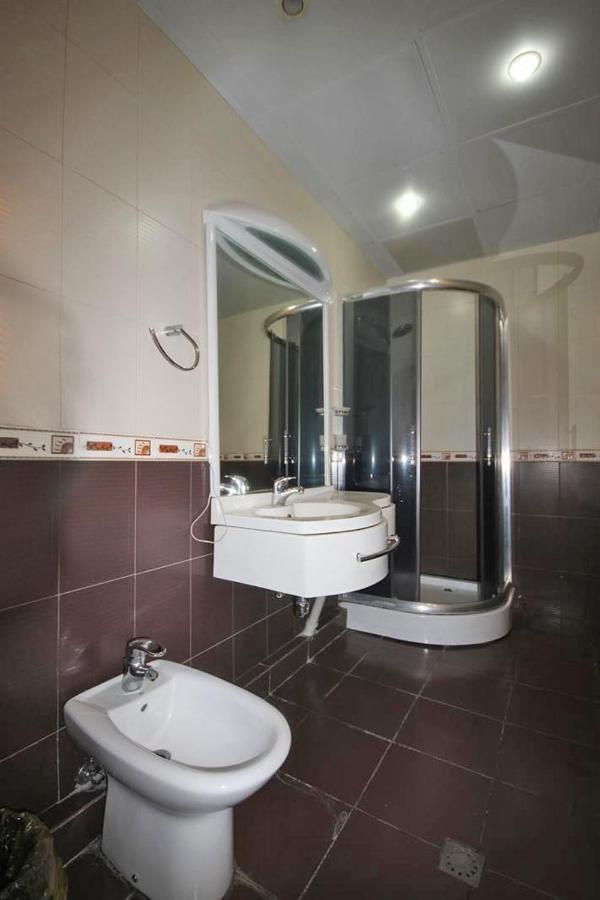 Freedom Apartments On Yekmalyan Str Erévan Extérieur photo