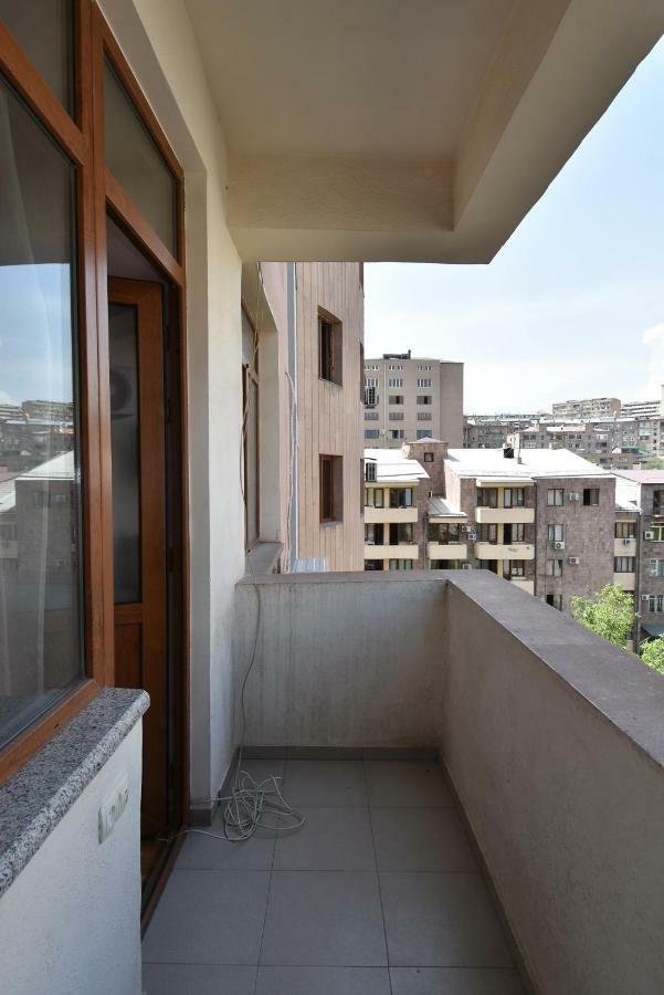 Freedom Apartments On Yekmalyan Str Erévan Extérieur photo